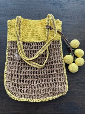 Anthropologie Crochet tote bag w 🍋lemon charm